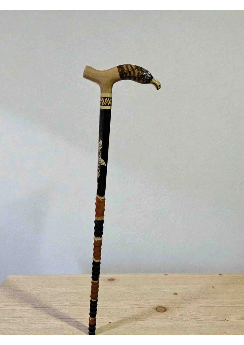 Baston-Canne de Marche Brodée Tête d’Aigle en Bois de Cornouiller